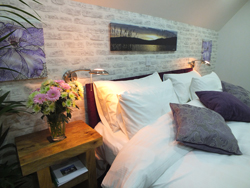 En-suite of the super king room